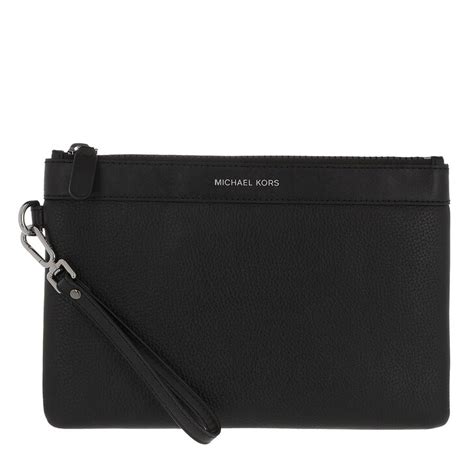 Michael Kors TRAVEL POUCH .